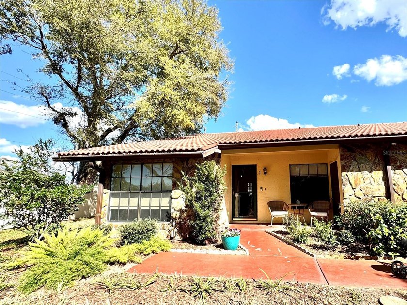 Motivated seller! Nested on a quiet cul-de-sac, this rarely - Beach Condo for sale in Port Richey, Florida on Beachhouse.com