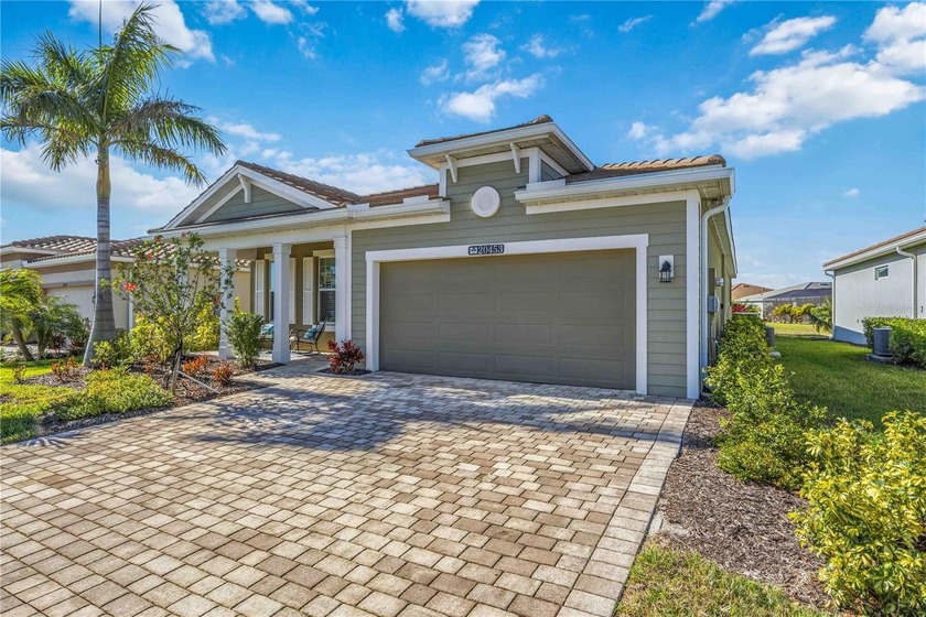 Oversized heated saltwater pool. Extended screened lanai with - Beach Home for sale in Venice, Florida on Beachhouse.com