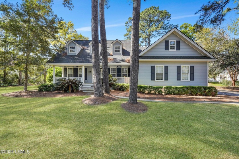 Discover the perfect coastal getaway right in the heart of - Beach Home for sale in Beaufort, South Carolina on Beachhouse.com