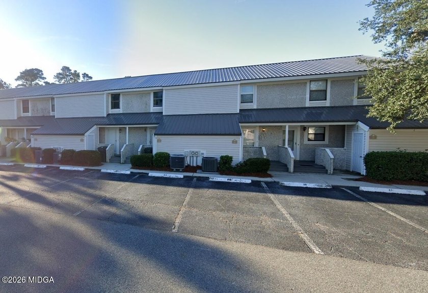 Charming 3BR/1F1HBA condo located on the southern end of St - Beach Condo for sale in Saint Simons, Georgia on Beachhouse.com