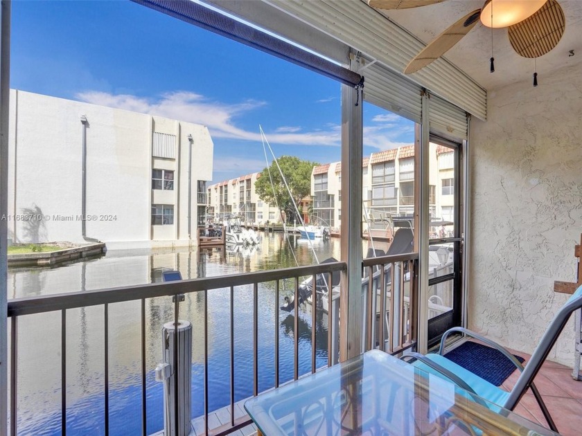 Welcome to waterfront living! A BOATERS DREAM. This 2 bed/2 bath - Beach Condo for sale in Pompano Beach, Florida on Beachhouse.com