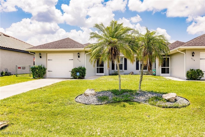 This Gulf-access duplex offers incredible potential for both - Beach Townhome/Townhouse for sale in Cape Coral, Florida on Beachhouse.com