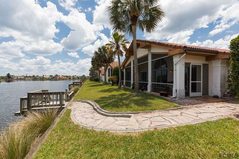 WATERFRONT VIEWS - VISION NEEDED A blank canvas for your perfect - Beach Home for sale in Palm Coast, Florida on Beachhouse.com