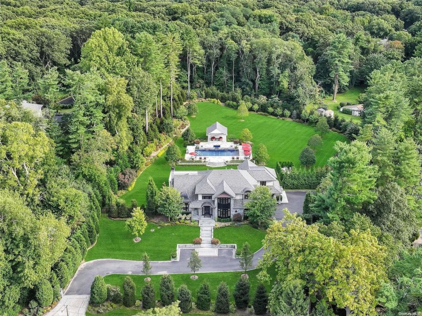 Discover Residenza Di Serenita An Exquisite Estate Where Luxury - Beach Home for sale in Oyster Bay, New York on Beachhouse.com