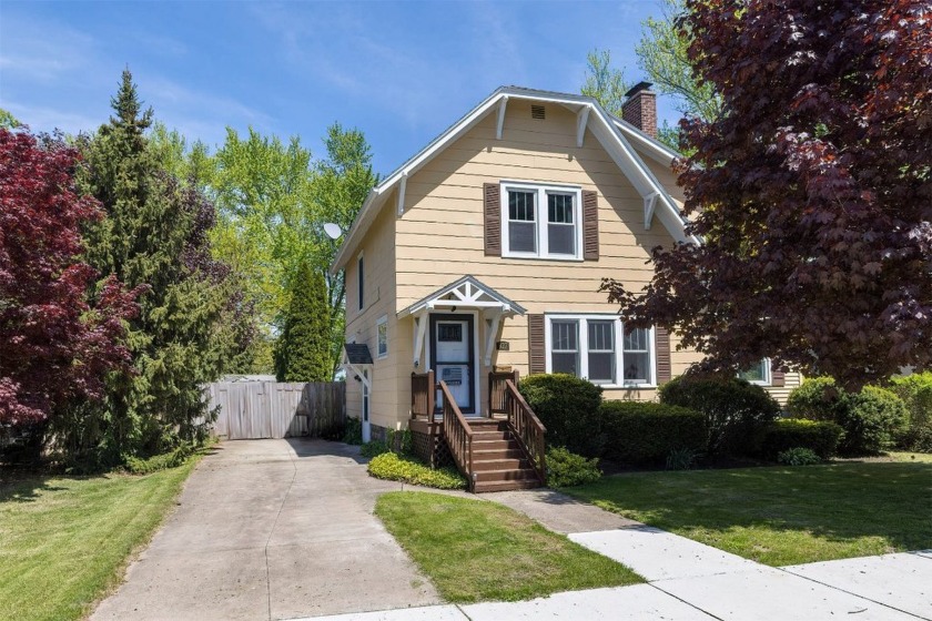 This special home brings good vibes for days! Tucked in the - Beach Home for sale in Erie, Pennsylvania on Beachhouse.com
