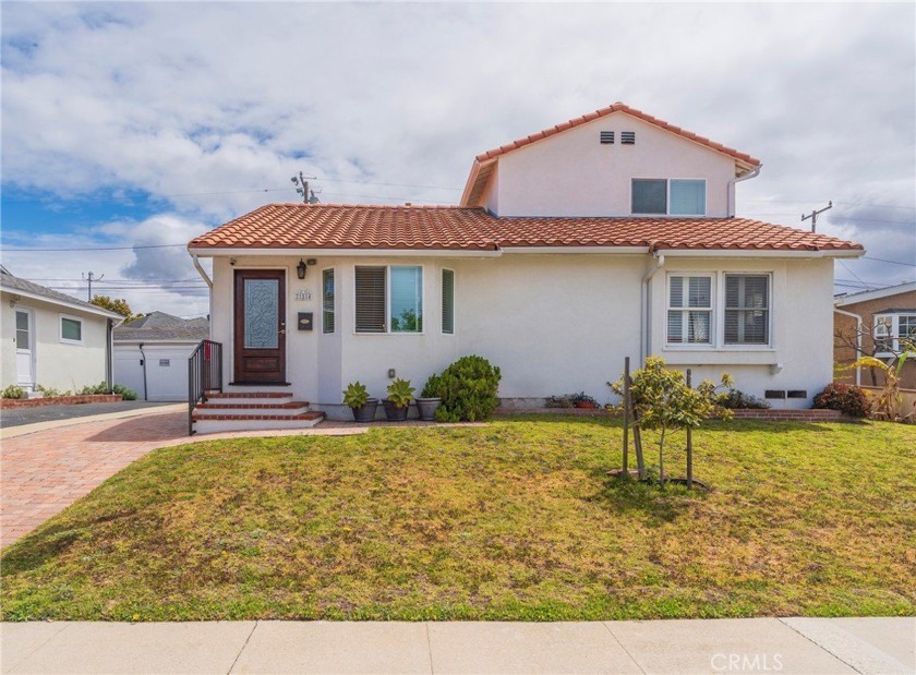 Welcome to this beautifully laid-out 4-bedroom, 4-bathroom home - Beach Home for sale in Torrance, California on Beachhouse.com