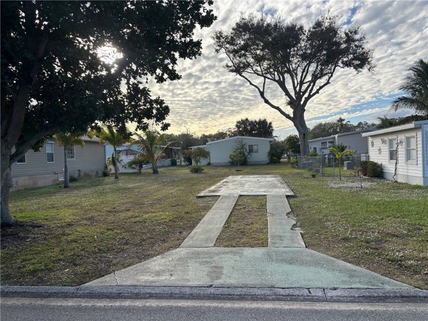 Nice, cleared lot in the renowned Barefoot Bay Manufactured home - Beach Lot for sale in Barefoot Bay, Florida on Beachhouse.com