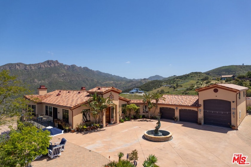 Majestic views from Villa De Amore. This Western Malibu custom - Beach Home for sale in Malibu, California on Beachhouse.com