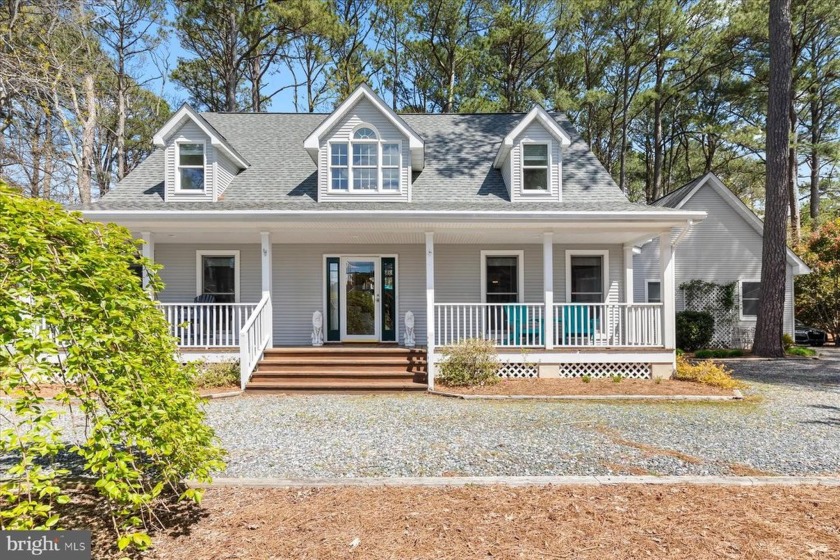 Beautiful Cape Cod style home on nearly a half-acre lot in the - Beach Home for sale in Bethany Beach, Delaware on Beachhouse.com