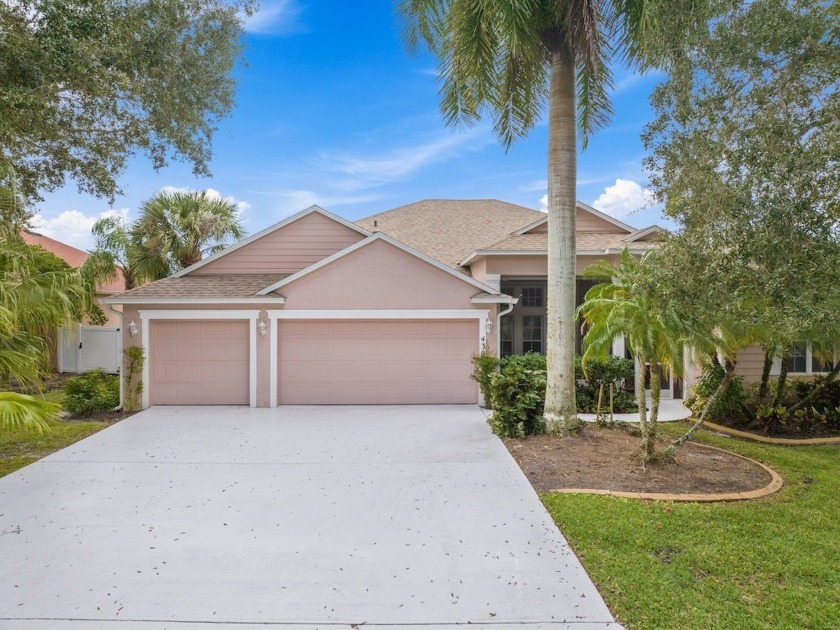 Welcome to The Preserve! This move in ready home has 3 beds+ - Beach Home for sale in Vero Beach, Florida on Beachhouse.com