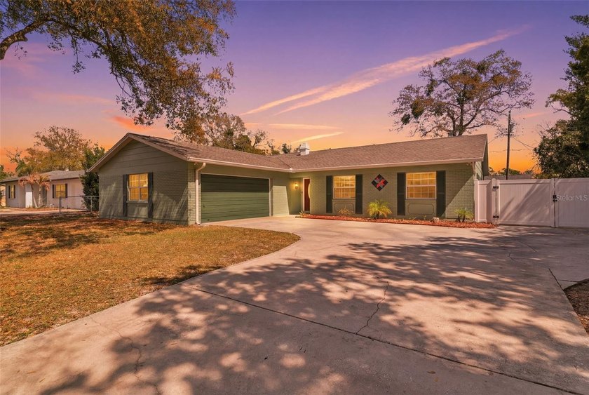 Finding a fully renovated ranch in the Lake Ellen area - on a - Beach Home for sale in Tampa, Florida on Beachhouse.com