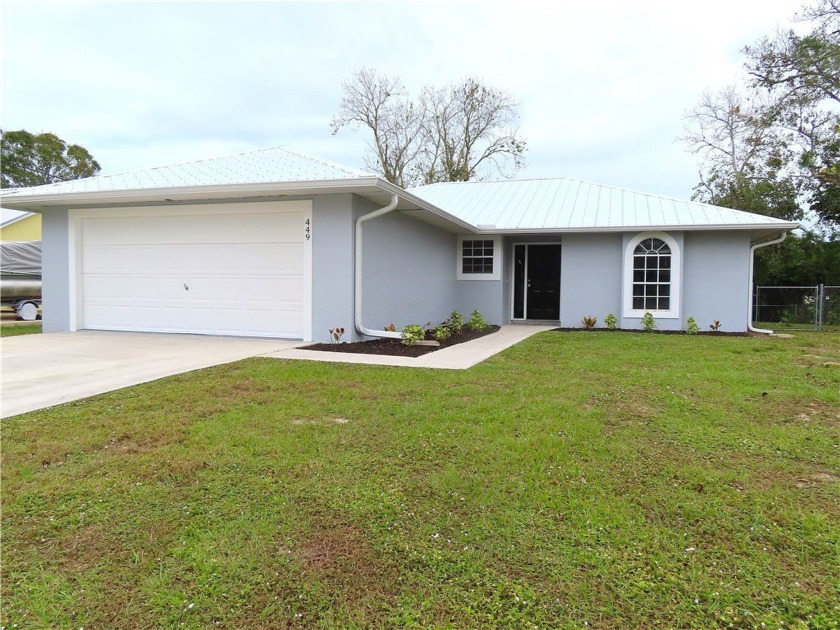 This refurbished and renovated 3/2 with 2 car garage home is - Beach Home for sale in Sebastian, Florida on Beachhouse.com