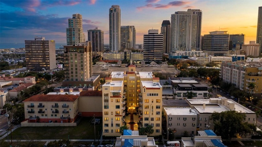 Start your day surrounded by sunshine and panoramic water views - Beach Condo for sale in St. Petersburg, Florida on Beachhouse.com