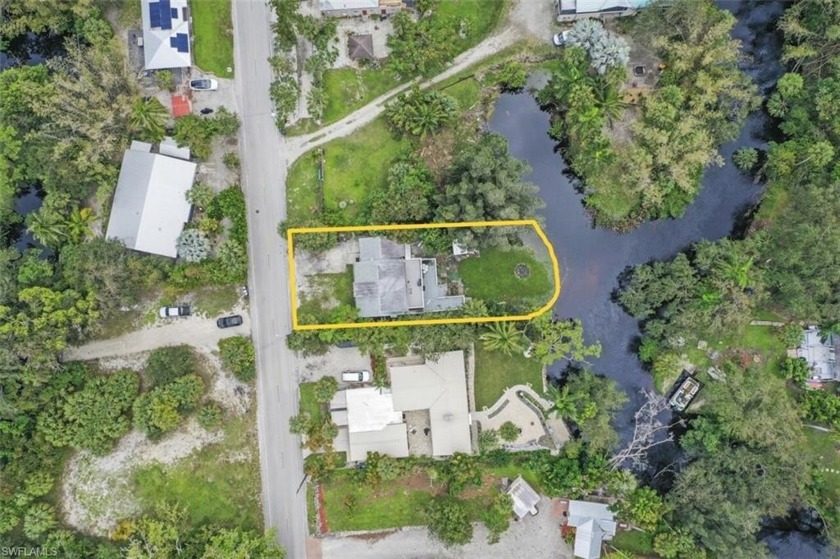 Investor's dream opportunity. This River front Duplex features - Beach Townhome/Townhouse for sale in Bonita Springs, Florida on Beachhouse.com