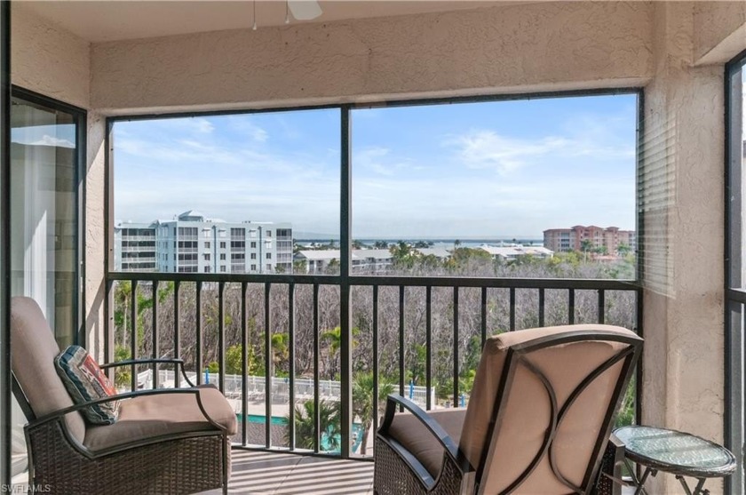 Welcome to this beautiful, Estero Cove Condo! Located just - Beach Home for sale in Fort Myers Beach, Florida on Beachhouse.com