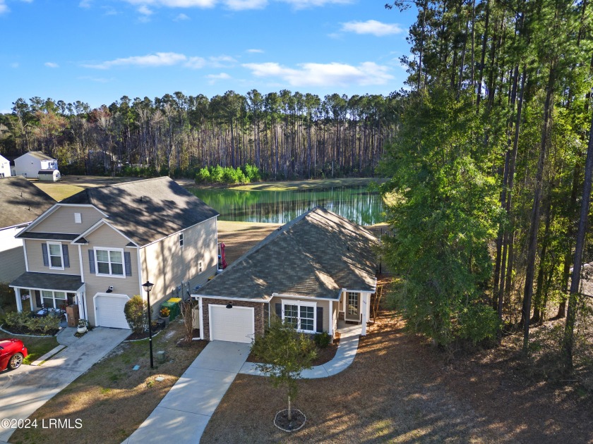 Fantastic Upgraded home, with open floor plan and gorgeous lake - Beach Home for sale in Bluffton, South Carolina on Beachhouse.com