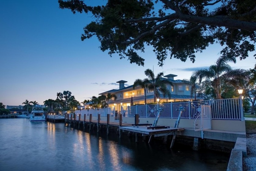 SPECTACULAR WATERFRONT ESTATE IN BERMUDA ISLES WITH 8 BEDROOMS - Beach Home for sale in Fort Lauderdale, Florida on Beachhouse.com