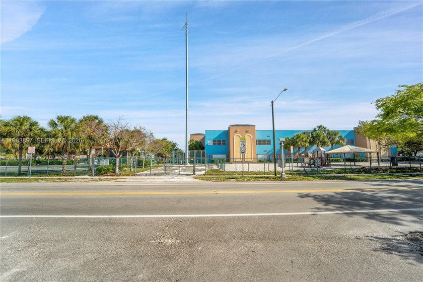 Beautiful 2 Bedroom, 2 Bathrooms at Hillcrest BUILDING 20, The - Beach Condo for sale in Hollywood, Florida on Beachhouse.com