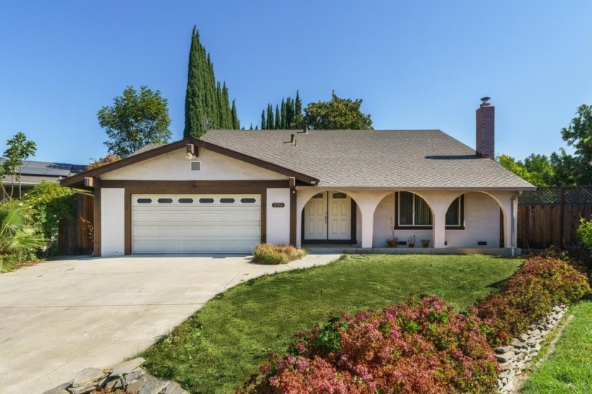 Surrounded by the rolling hills of San Jose, this charming - Beach Home for sale in San Jose, California on Beachhouse.com