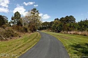 Two parcels consisting of 5.64 acres. Beautiful paved drive - Beach Acreage for sale in Mathews, Virginia on Beachhouse.com