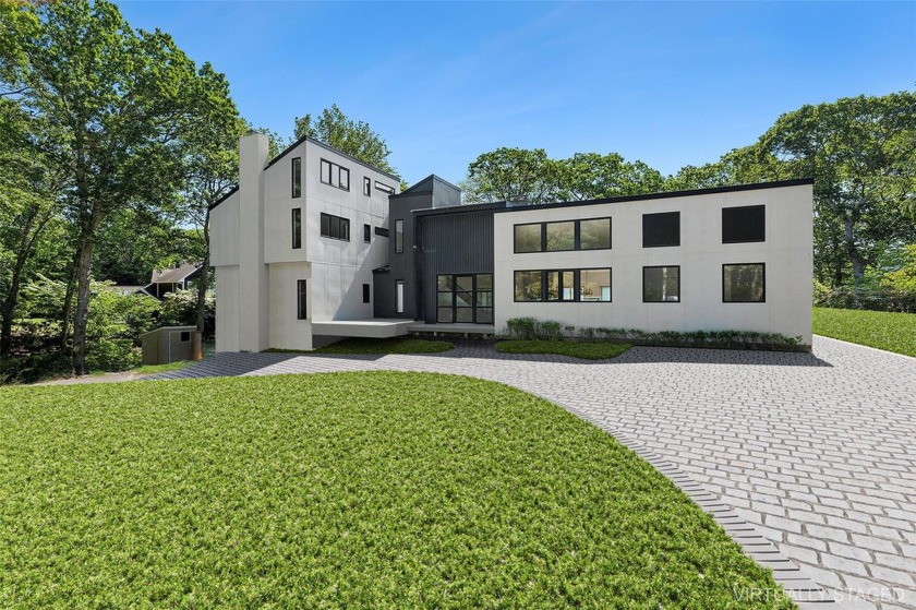Renovated top to bottom in 2025, this 5-bedroom, 6.5-bath is - Beach Home for sale in Westhampton, New York on Beachhouse.com