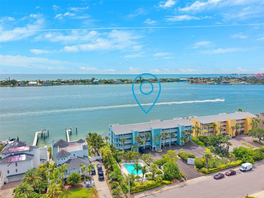 Stunning CORNER WATERFRONT CONDO with Panoramic Pass-a-Grille - Beach Condo for sale in Tierra Verde, Florida on Beachhouse.com