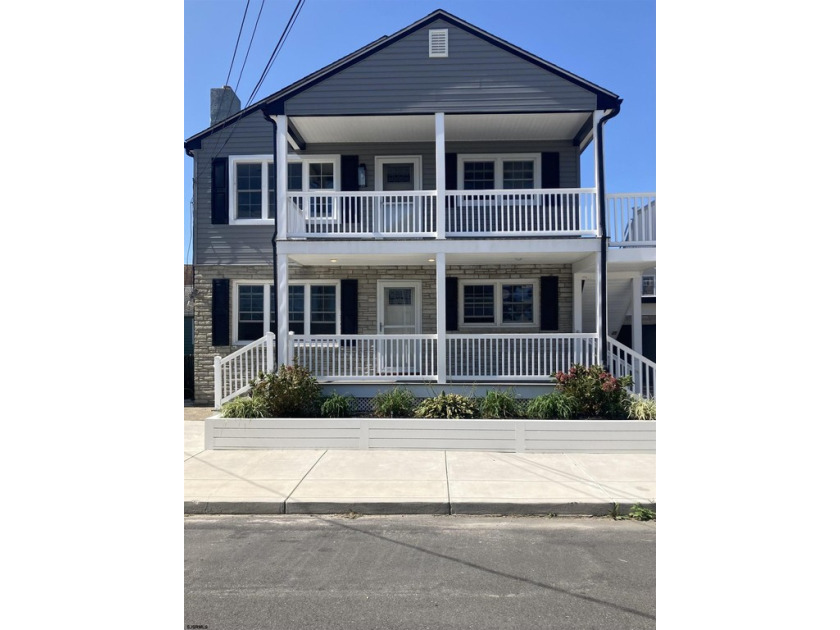 Charming 2nd Floor condo 14 Garfield Pl. Featuring 3 spacious - Beach Condo for sale in Ocean City, New Jersey on Beachhouse.com