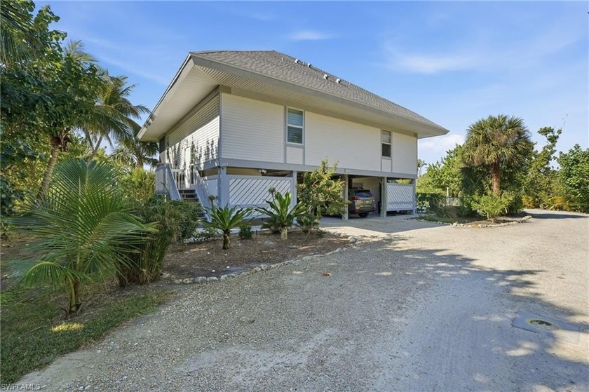 Welcome to Beach Road Villas, a quaint and charming lakefront - Beach Home for sale in Sanibel, Florida on Beachhouse.com