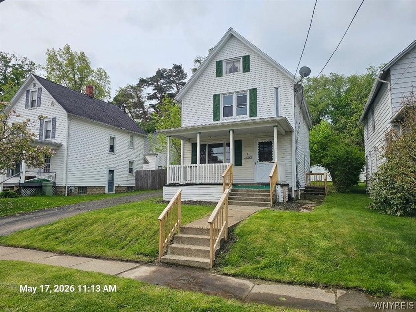 Great Curb Appeal, 3-bedroom 1.5 bath Colonial, Open front Porch - Beach Home for sale in Silver Creek, New York on Beachhouse.com