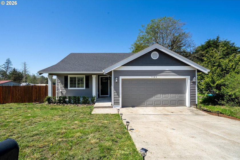 Beautiful newer home tucked behind Lake Lytle on the desirable - Beach Home for sale in Rockaway Beach, Oregon on Beachhouse.com