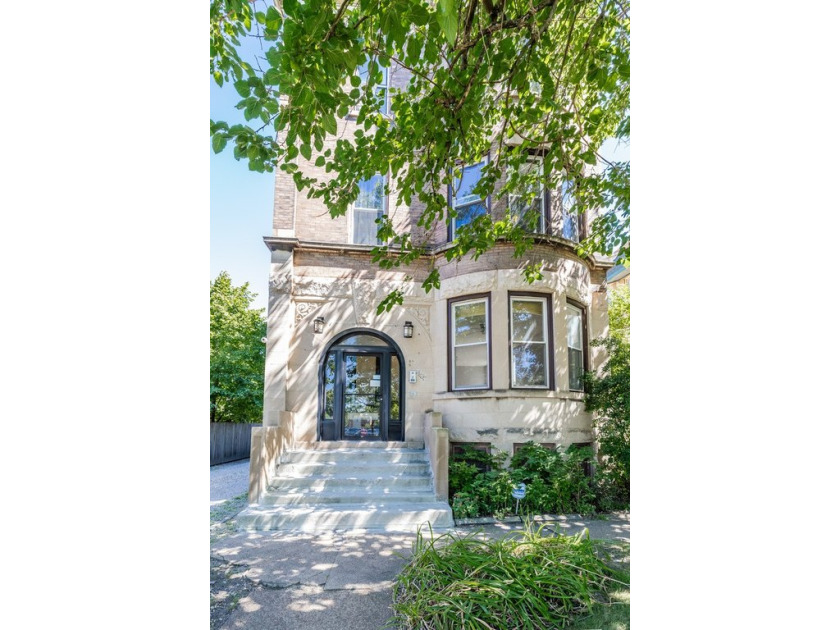 Rarely available spacious brick 3 flat building with bonus - Beach Home for sale in Chicago, Illinois on Beachhouse.com