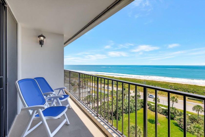 Behold the breathtaking panoramic vistas of the boundless ocean - Beach Condo for sale in Hutchinson Island, Florida on Beachhouse.com