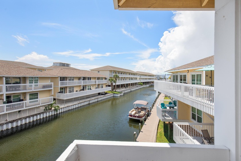 Beautifully updated canal front condo in Sandpiper Cove. This - Beach Condo for sale in Destin, Florida on Beachhouse.com