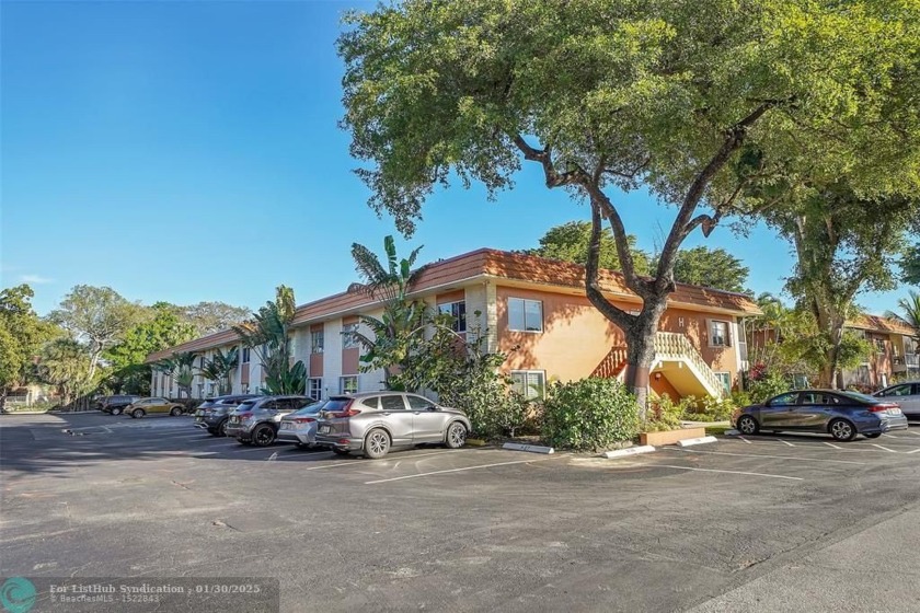 Great, condo in popular Manor Grove Village, Phase two is Fannie - Beach Condo for sale in Wilton Manors, Florida on Beachhouse.com