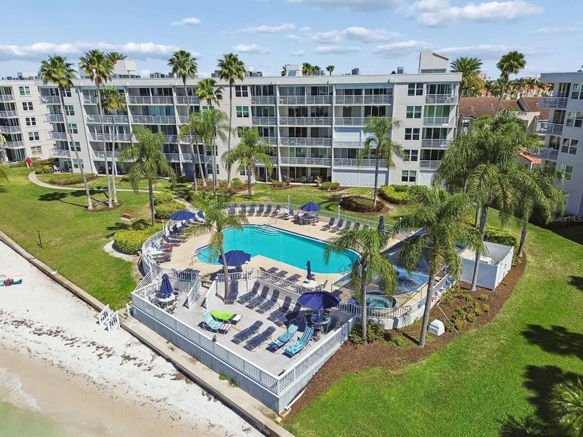 Under contract-accepting backup offers. Welcome to your coastal - Beach Condo for sale in St. Petersburg, Florida on Beachhouse.com