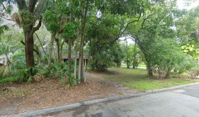 BUILD YOUR DREAM HOME ON A CORNER LOT. PRICED UNDER APPRAISAL - Beach Home for sale in Tampa, Florida on Beachhouse.com