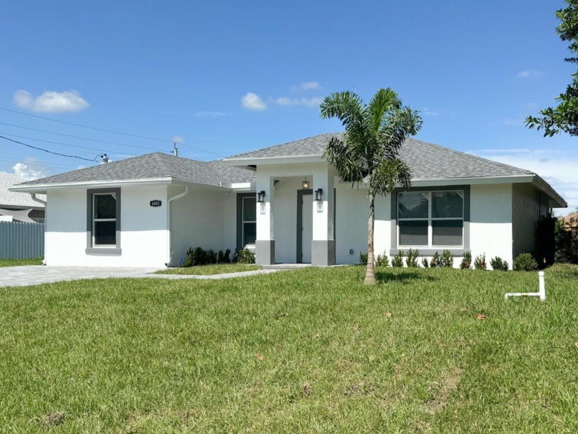 New Construction !.This modern, single-story home combines - Beach Home for sale in West Palm Beach, Florida on Beachhouse.com