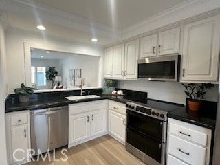 Completely Renovated and Turnkey Lake Forest Townhome! 2 - Beach Condo for sale in Lake Forest, California on Beachhouse.com
