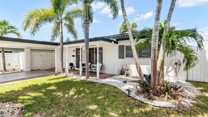 Welcome to your slice of South Florida paradise! Tucked away in - Beach Home for sale in Oakland Park, Florida on Beachhouse.com