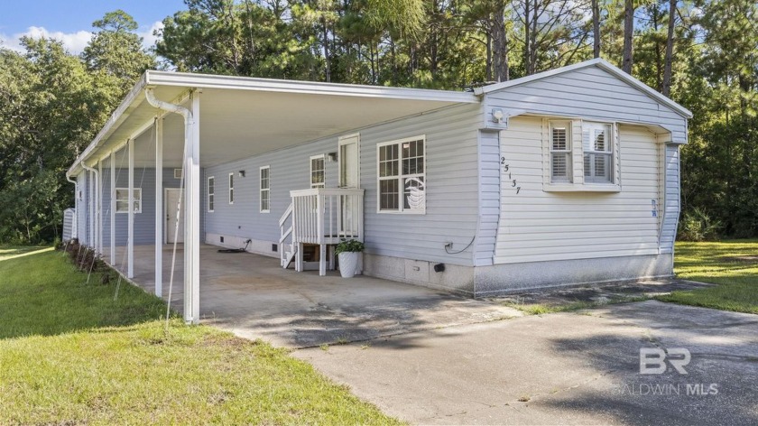 Great investment opportunity or starter home on Milflin Creek - Beach Home for sale in Elberta, Alabama on Beachhouse.com