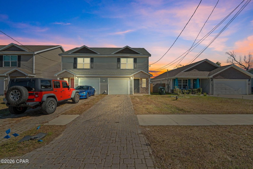 SERIOUSLY - Housing for under $200K per side in Lynn Haven! ! - Beach Townhome/Townhouse for sale in Lynn Haven, Florida on Beachhouse.com