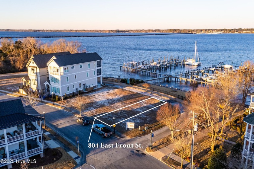 Imagine living in a place with over 300 years of captivating - Beach Lot for sale in New Bern, North Carolina on Beachhouse.com