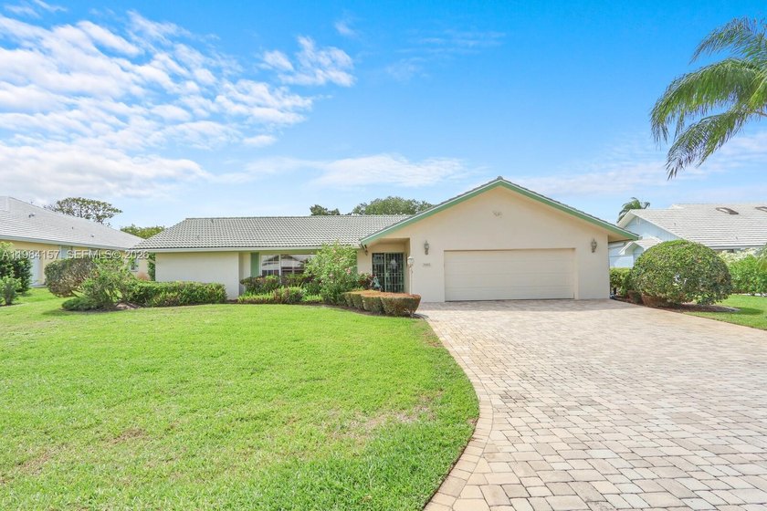 Full Florida living as this home is situated so close to Parks - Beach Home for sale in Stuart, Florida on Beachhouse.com
