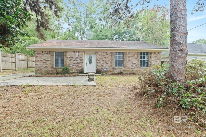 Perched on a private elevated lot at the end of a peaceful - Beach Home for sale in Fairhope, Alabama on Beachhouse.com