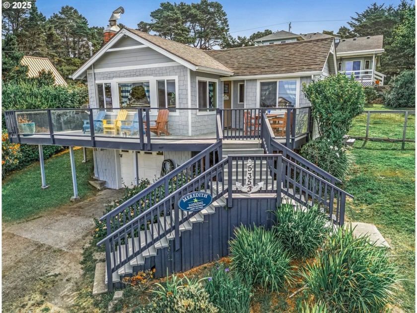 Cozy Beach Cottage with Ocean Views - Just One Block from the - Beach Home for sale in Waldport, Oregon on Beachhouse.com