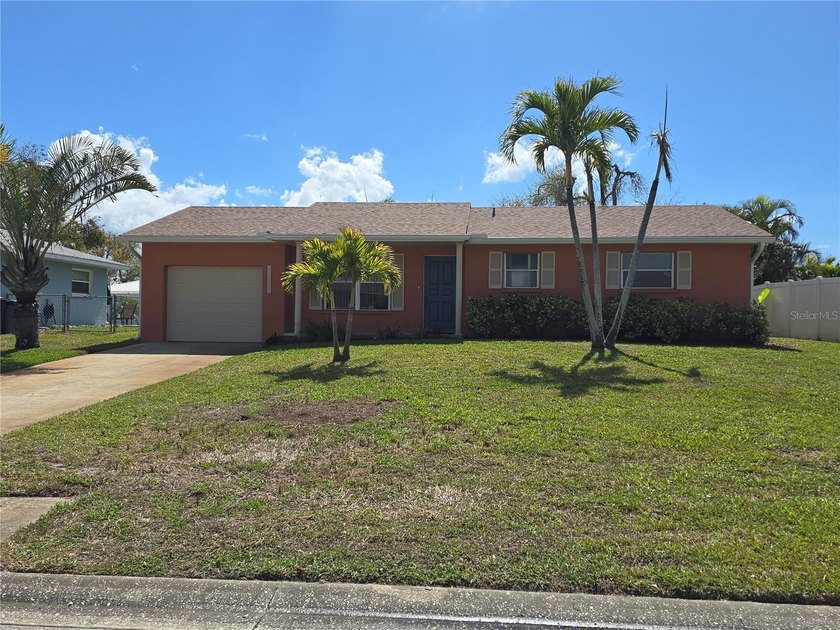 Location, lifestyle, and peace of mind! This well-maintained - Beach Home for sale in Bradenton, Florida on Beachhouse.com
