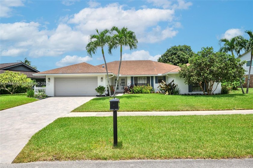Enjoy lakefront living in the desirable PHEASANT WALK - Beach Home for sale in Boca Raton, Florida on Beachhouse.com