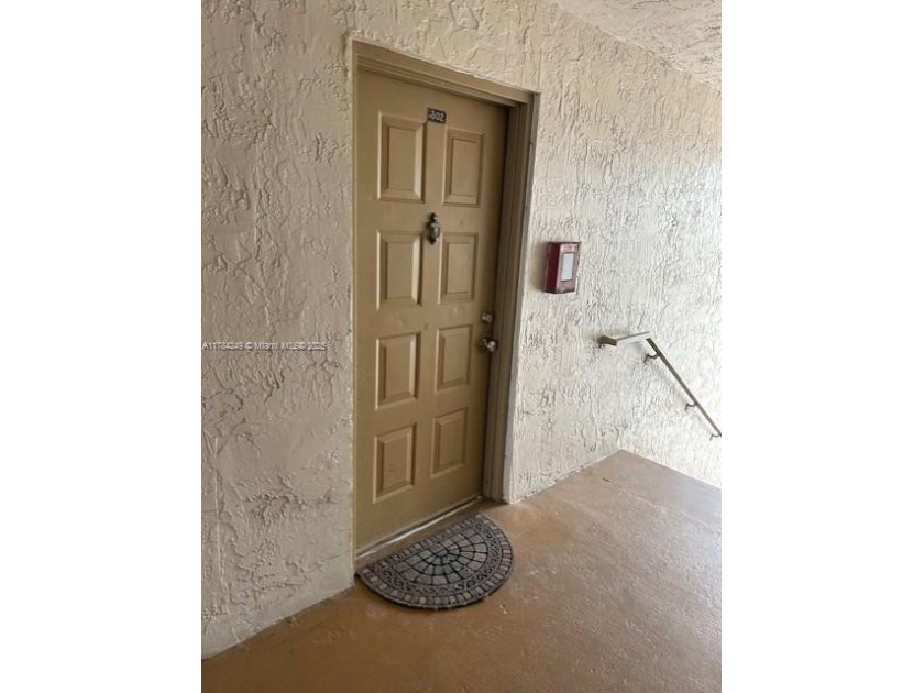 LOCATION!! 4-bedroom, 2-bathroom condo apartment available for - Beach Condo for sale in Miami, Florida on Beachhouse.com