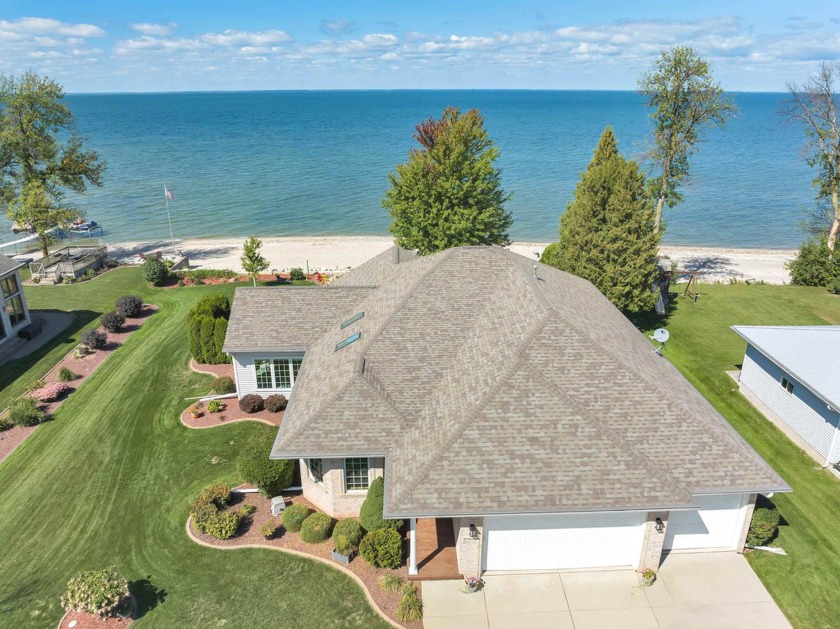 Immediate Occupancy. No two Sunsets are ever the same, every - Beach Home for sale in Luxemburg, Wisconsin on Beachhouse.com