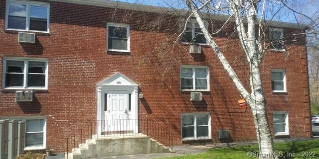 Amazing return on investment! Investment opportunity! Tenant - Beach Condo for sale in New London, Connecticut on Beachhouse.com